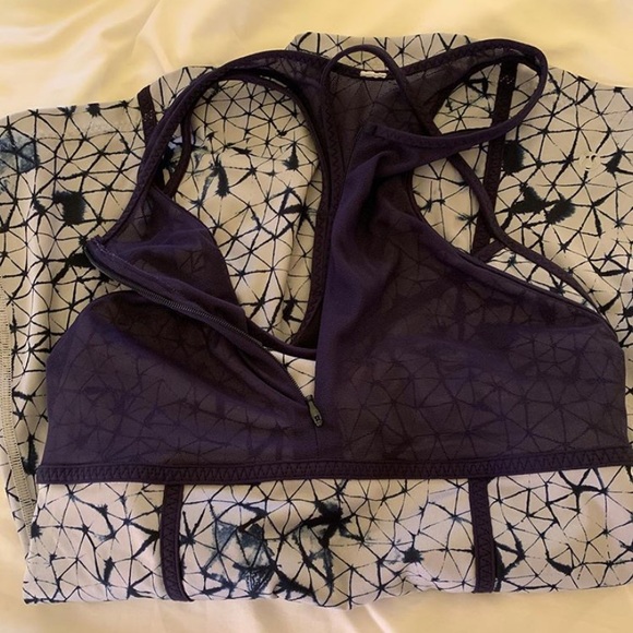 lulu lemon navy and white tank top size 6 - Picture 3 of 3